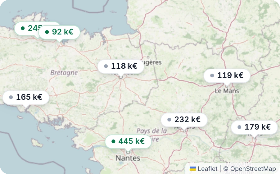 La carte des annonces relevées en Bretagne et Pays de la Loire, chaque bien affiché avec son prix.